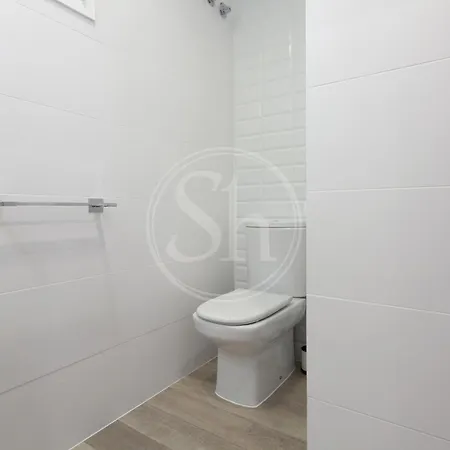 Wonderful For 6 Apartment